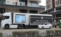 Türk Tarih Kurumunun ''mobil kitap satış mağazası'' Rize'ye geldi
